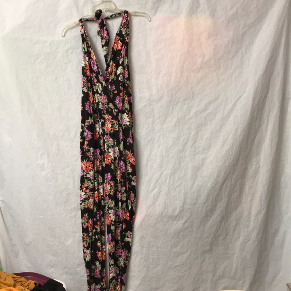 Women’s halter jumpsuit new